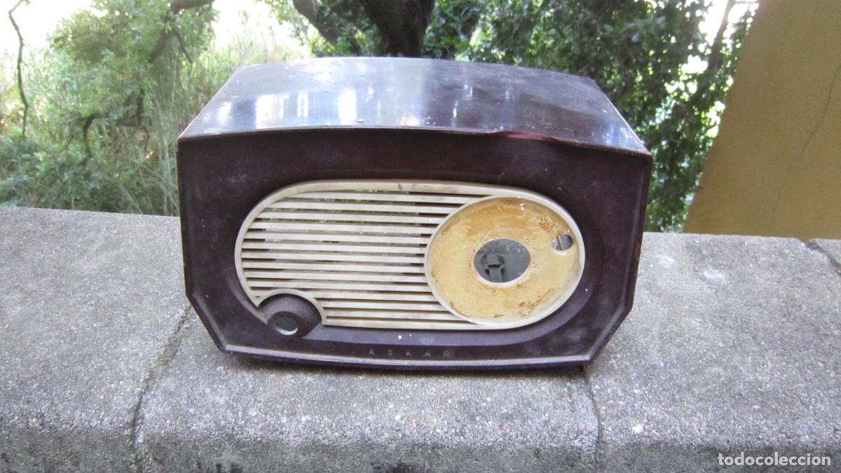 R&ouml;hrenempf&auml;nger: CAJA DE BAQUELITA RADIO A VALVULAS