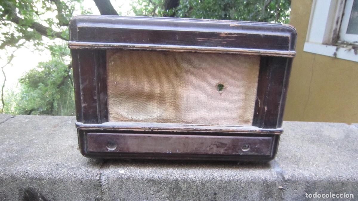 R&ouml;hrenempf&auml;nger: CAJA MADERA PARA RADIO A VALVULAS EXENTA DE CARCOMA