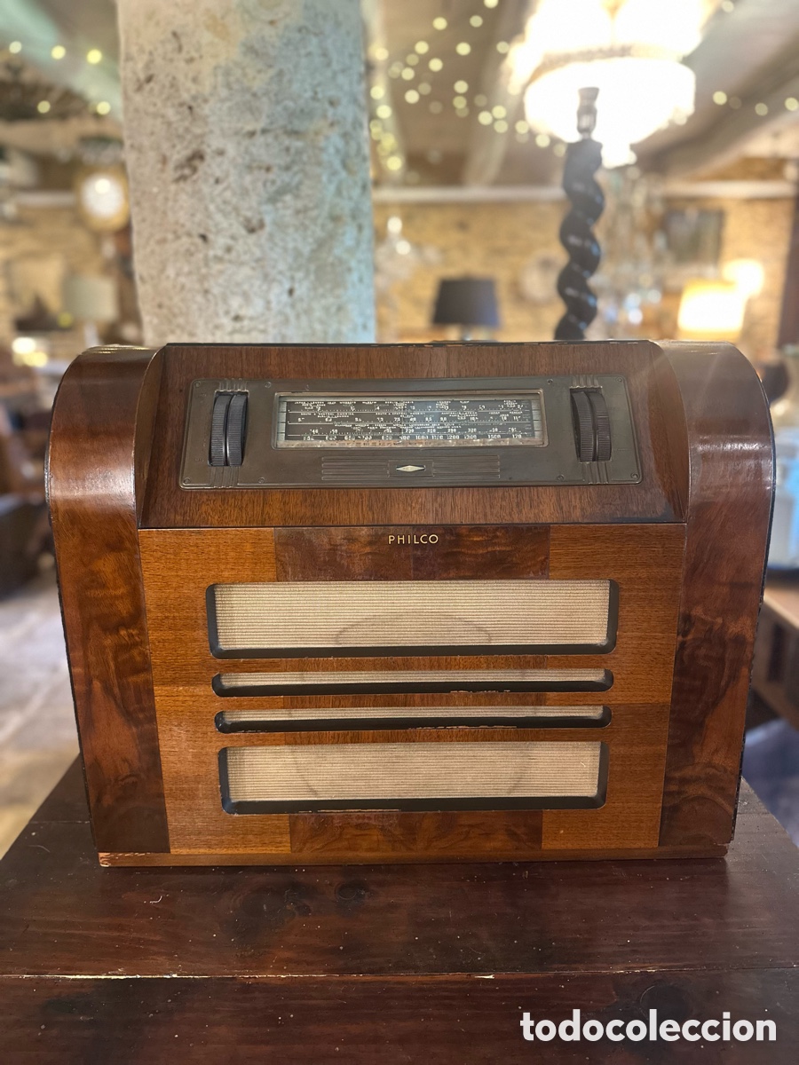 Radios de v&aacute;lvulas: Radio FUNCIONANDO de V&aacute;lvulas Philco-Tropic 'Tropic EZ' Modelo 39-2770 (A&ntilde;o 1939). Joya Art Deco .