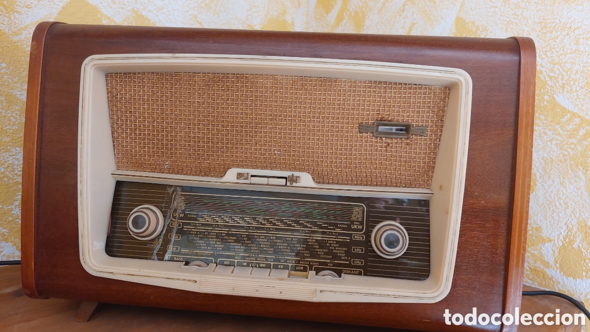 Radios de v&aacute;lvulas: Radio vintage a valvulas