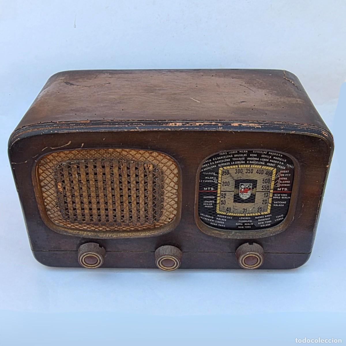 Radios de v&aacute;lvulas: Antigua Radio de V&aacute;lvulas - CLARION - Made in Barcelona Espa&ntilde;a - Luis Rierola Albo
