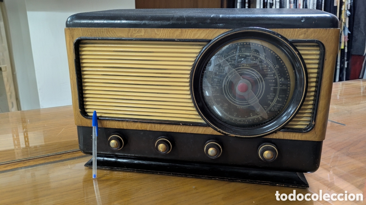 Radios de v&aacute;lvulas: Radio de V&aacute;lvulas Radiovoz Super-Land 60 - A&ntilde;os 50