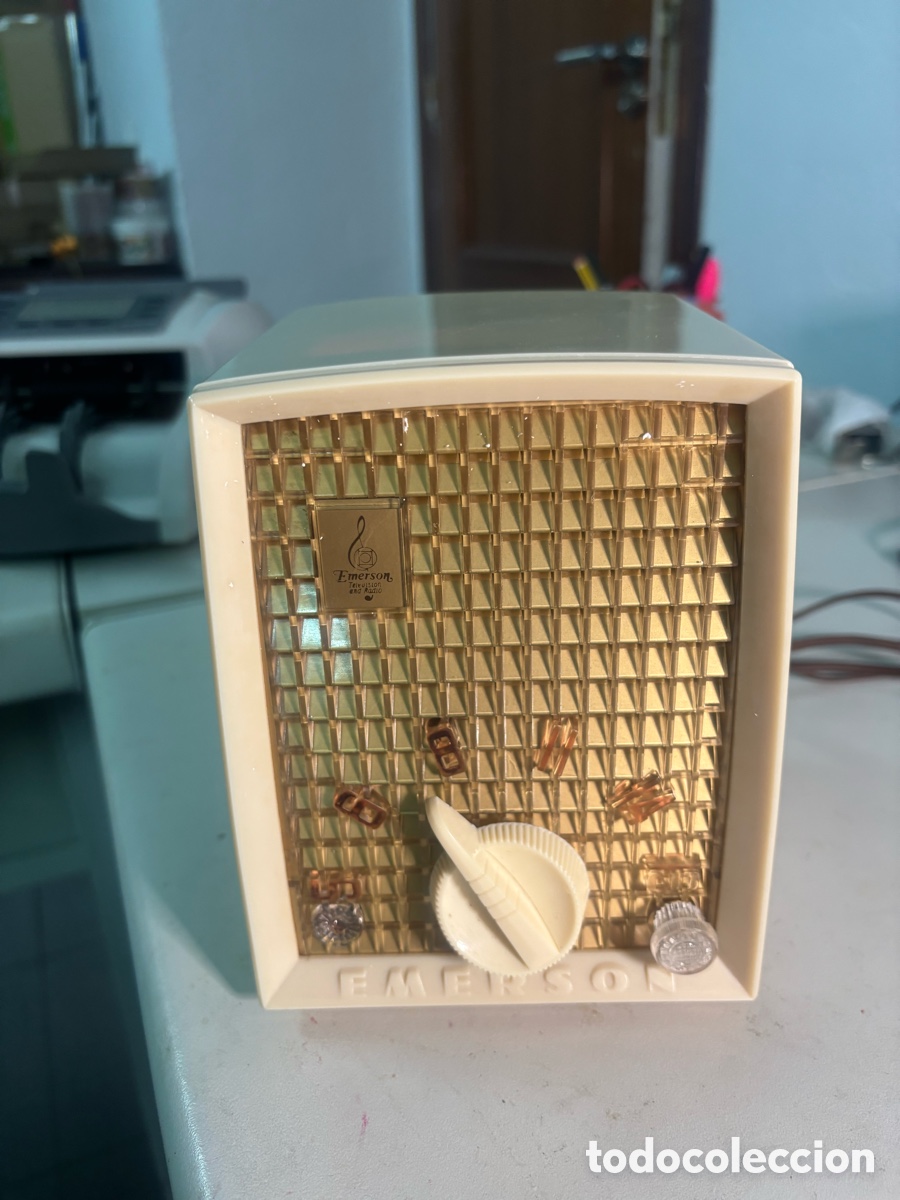Radios de v&aacute;lvulas: Radio Antigua de v&aacute;lvulas EMERSON 706