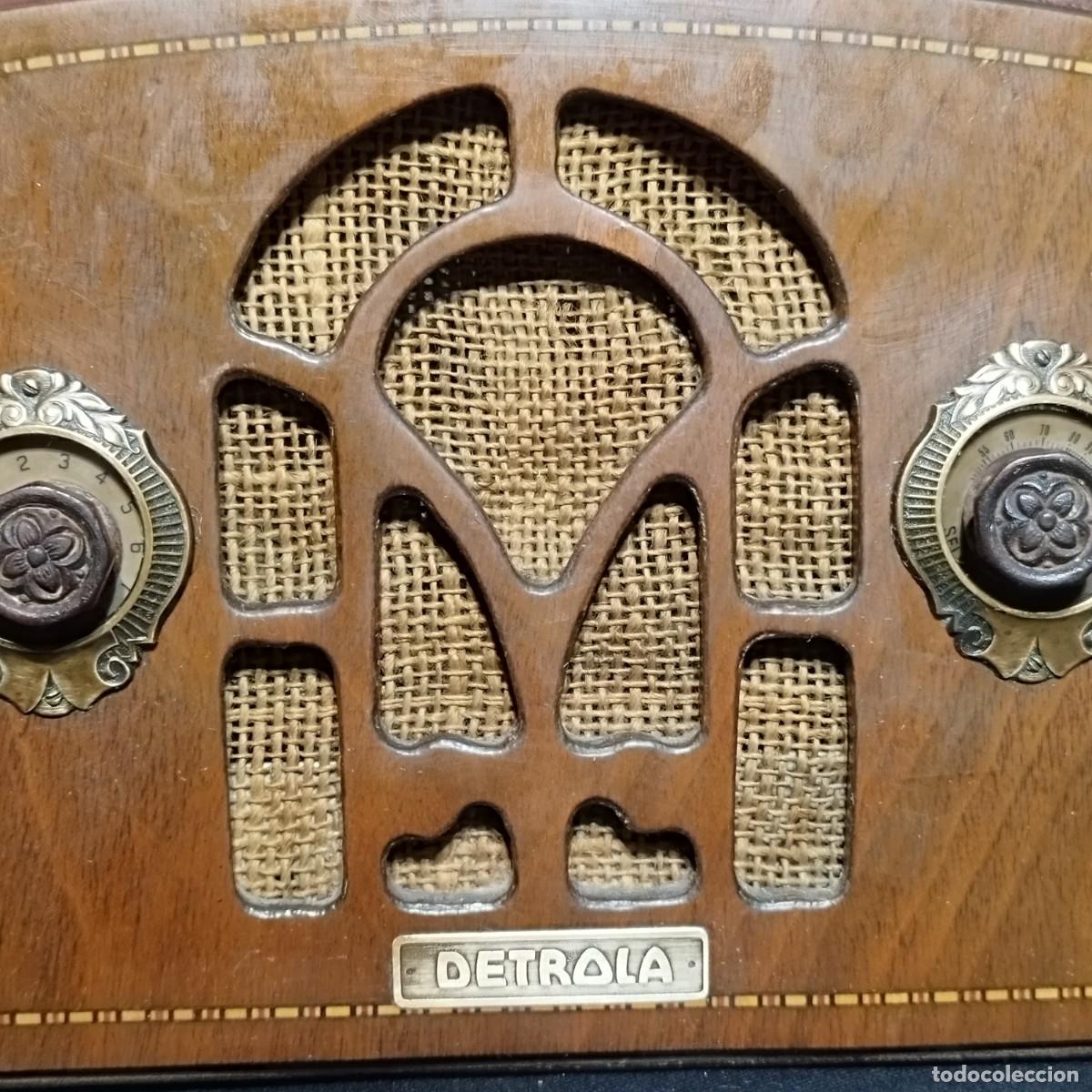 Radios de v&aacute;lvulas: RADIO MADERA EPOCA ART DECO - DETROLA - - Foto 2