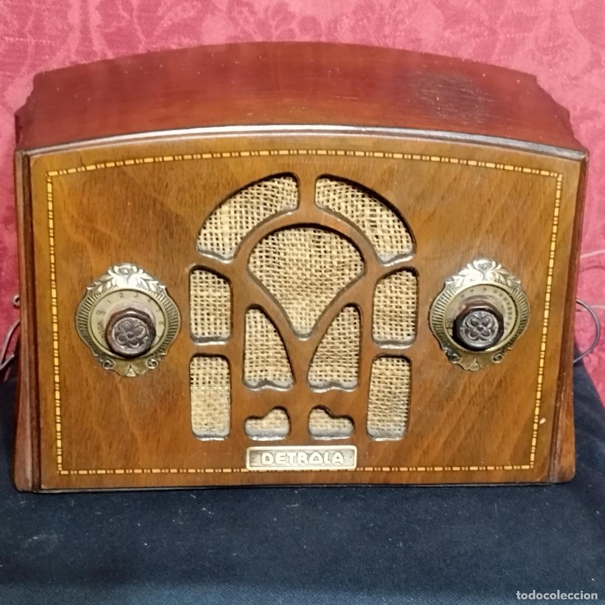 Radios de v&aacute;lvulas: RADIO MADERA EPOCA ART DECO - DETROLA - - Foto 1