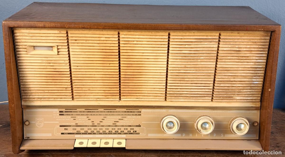 Radios de v&aacute;lvulas: Radio Philips B4E26A &middot; Madera lacada &middot; 220 V &middot; funciona