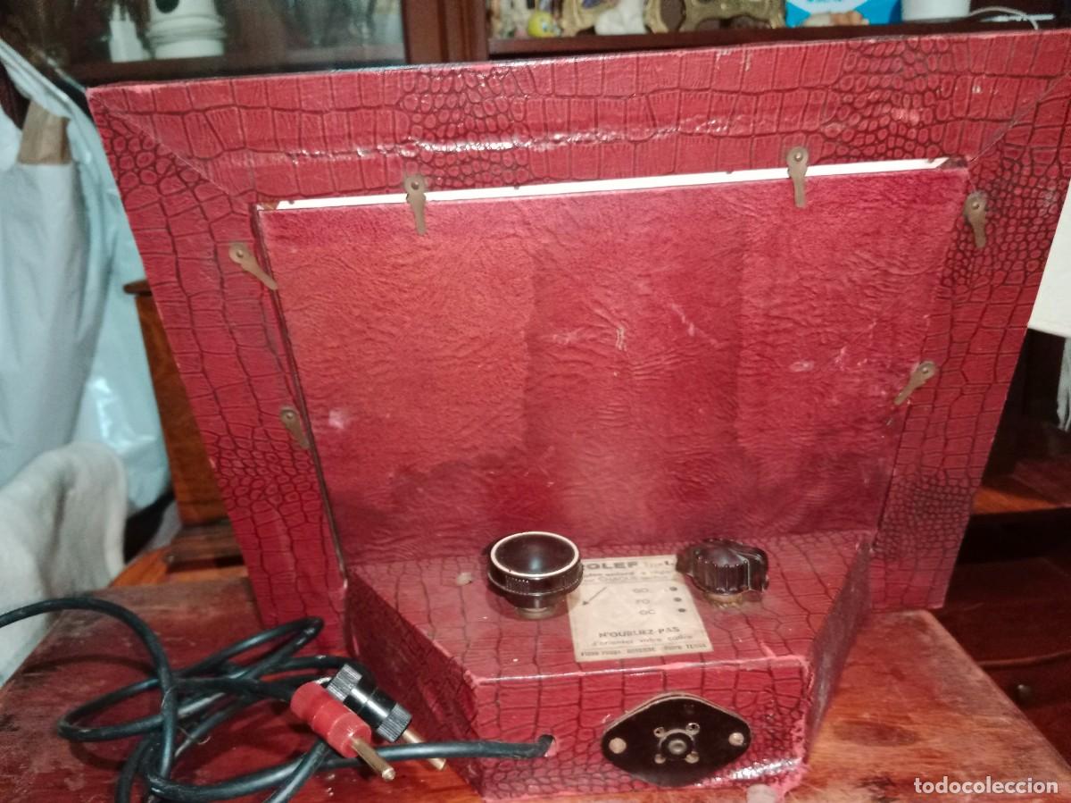 Radios de v&aacute;lvulas: Esta es una antena de cuadro (o antena de &rdquo;loop&rdquo;) amplificada..Pieza Rara y escasa