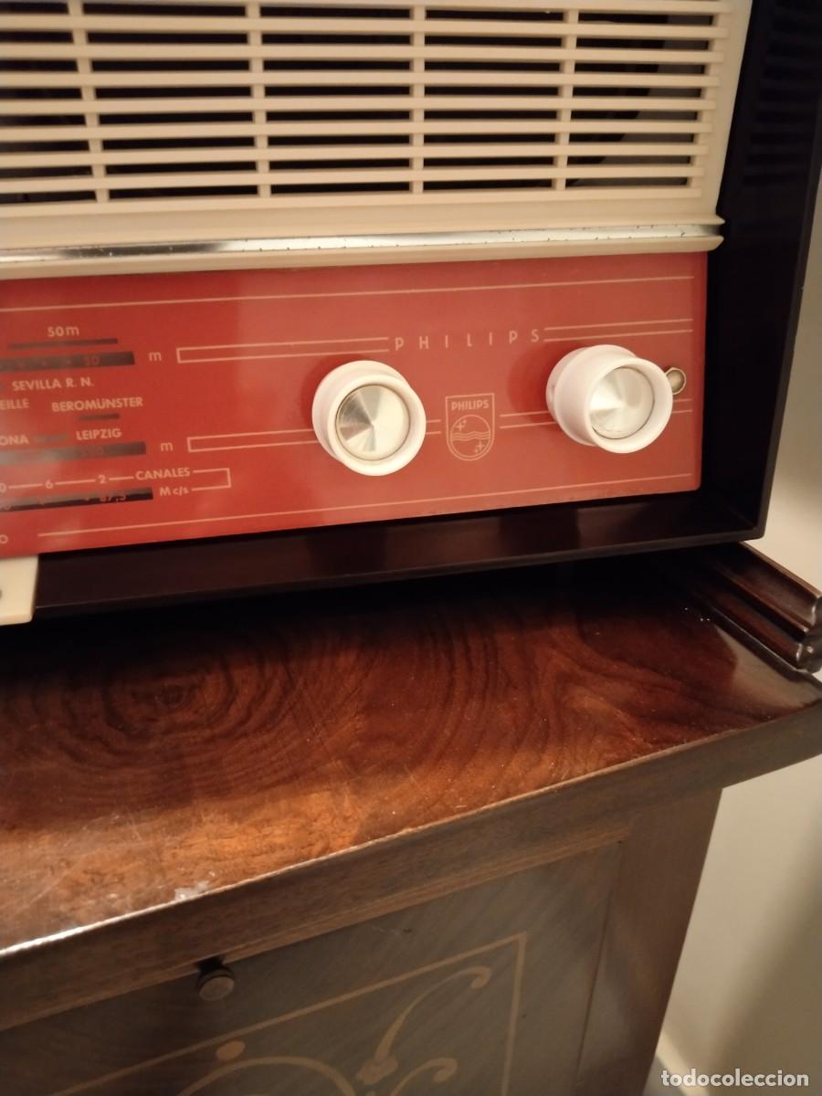 Radios de v&aacute;lvulas: Radio Philips a v&aacute;lvulas. - Foto 2