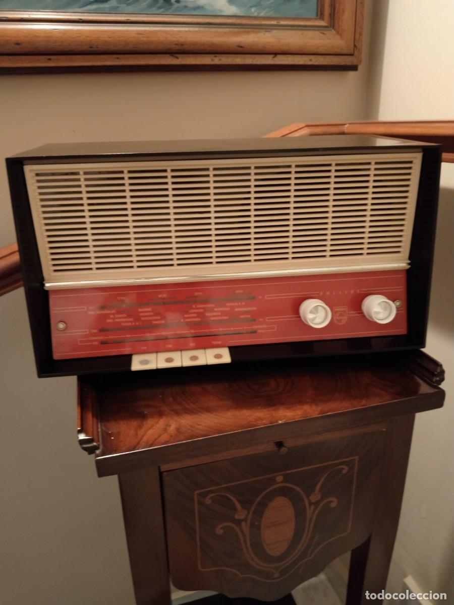 Radios de v&aacute;lvulas: Radio Philips a v&aacute;lvulas. - Foto 1