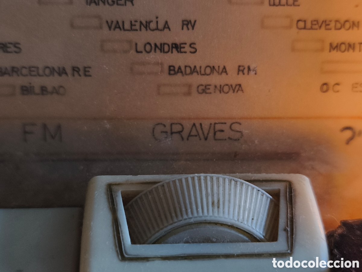 Radios de v&aacute;lvulas: Radio v&aacute;lvulas con tocadiscos - Foto 10