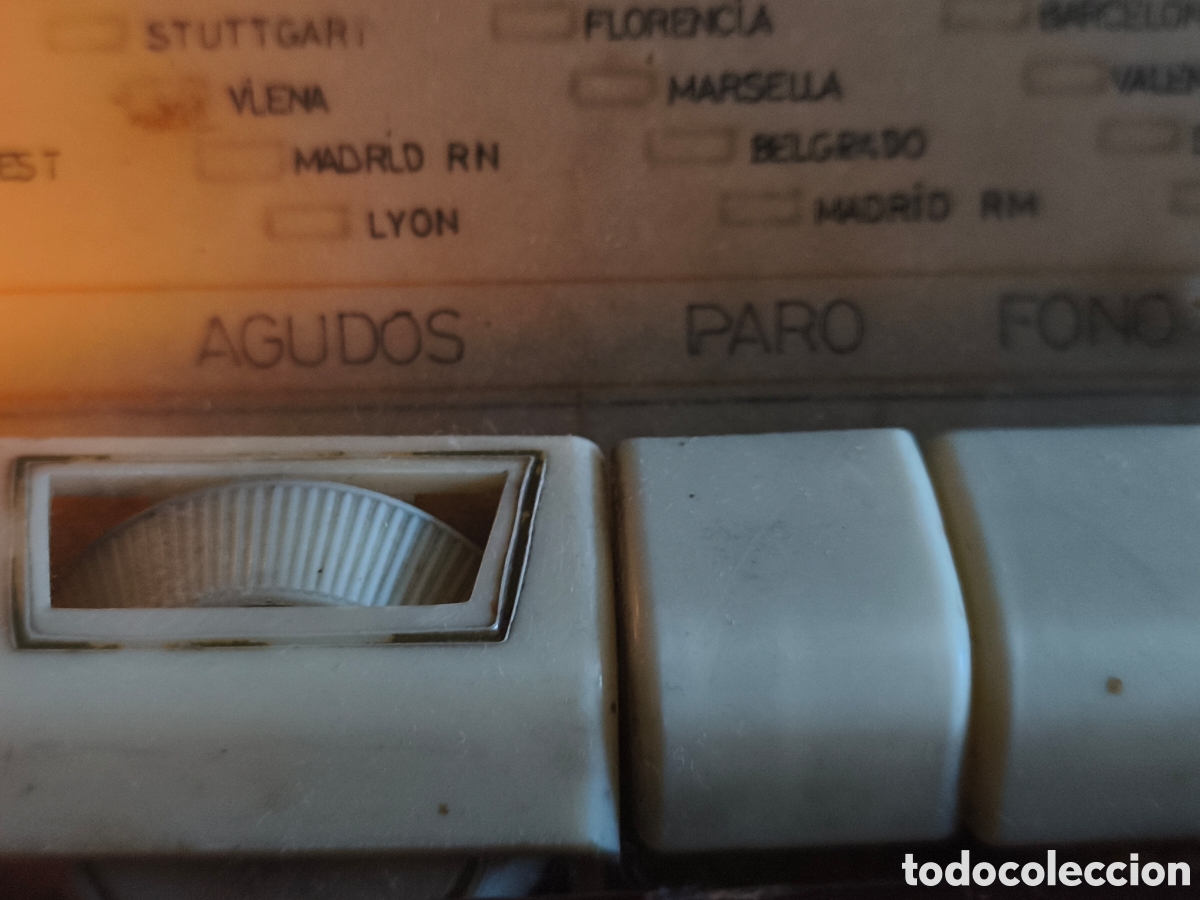 Radios de v&aacute;lvulas: Radio v&aacute;lvulas con tocadiscos - Foto 12