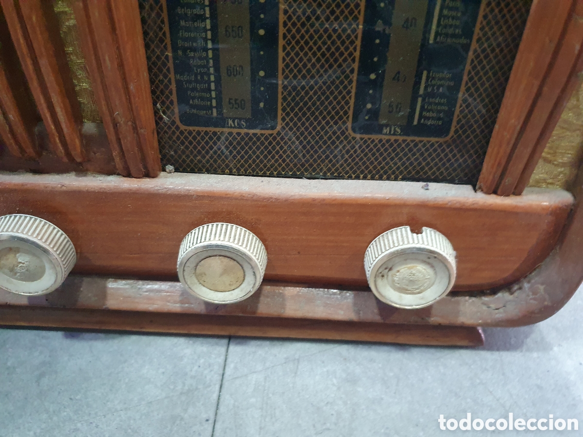 Radios de v&aacute;lvulas: Antigua radio de valvulas - Foto 2