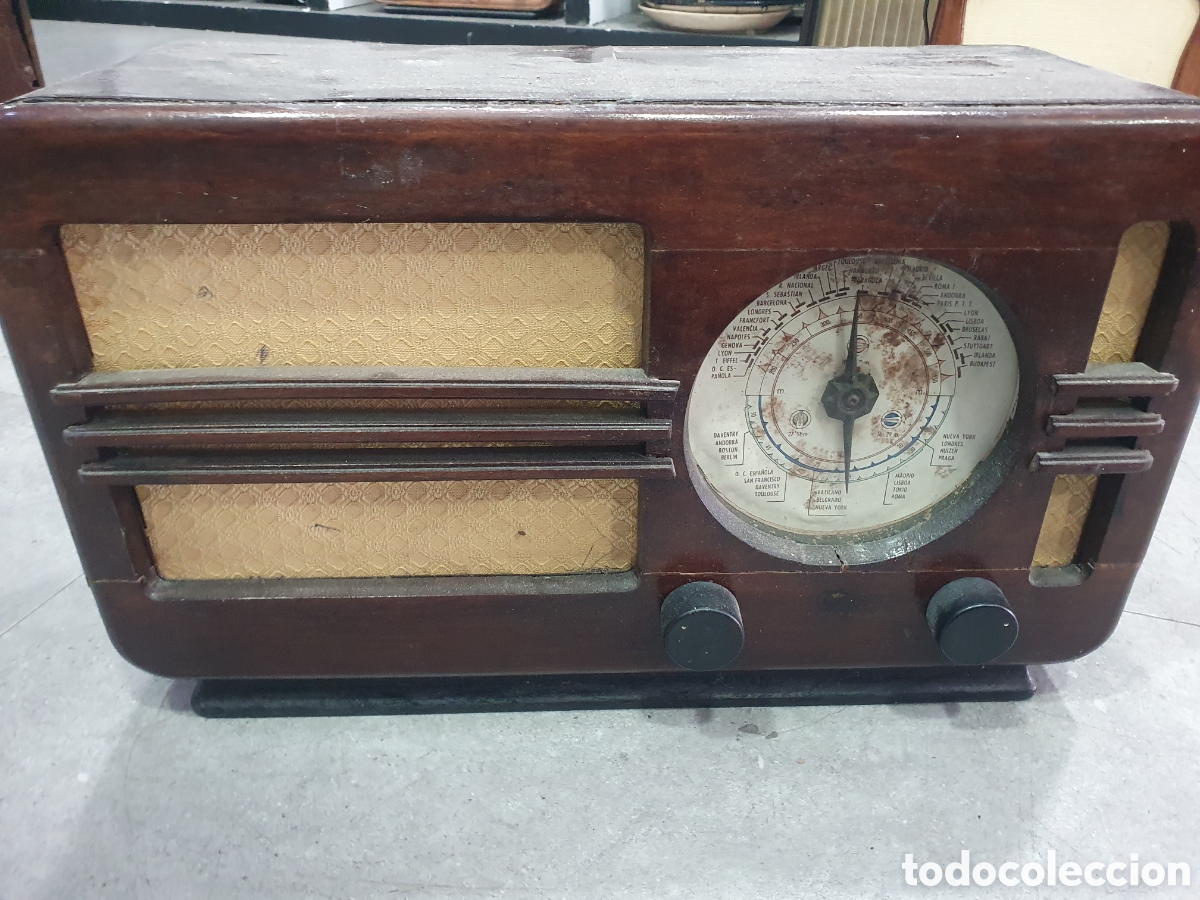 Radios de v&aacute;lvulas: Antigua radio Philips a v&aacute;lvulas.