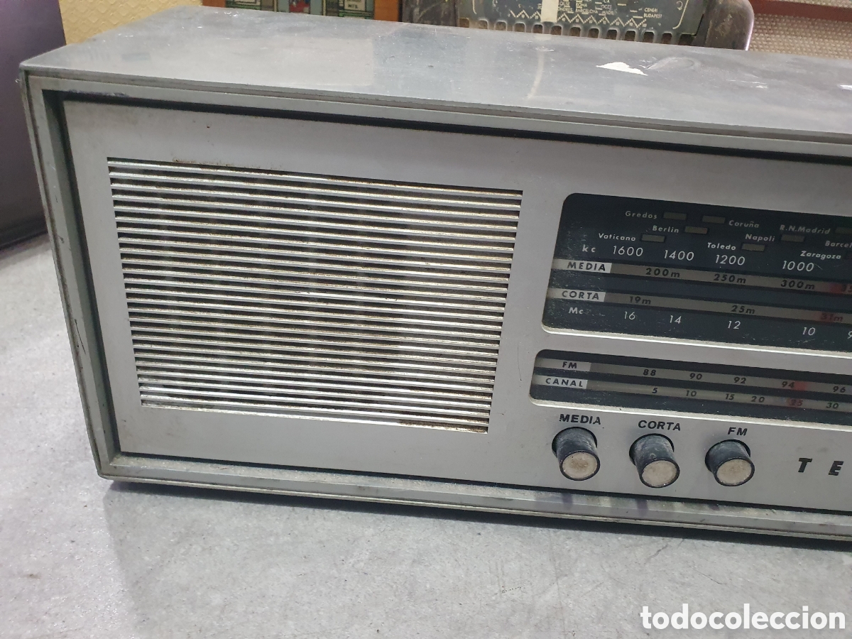 Radios de v&aacute;lvulas: Radio de v&aacute;lvulas Telefunken Campanela - Foto 3