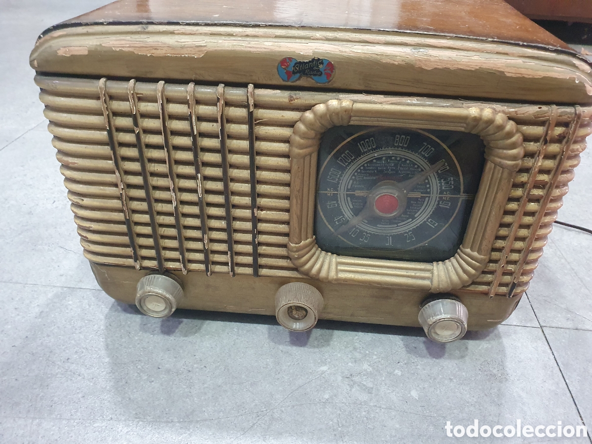 Radios de v&aacute;lvulas: Antigua radio a valvulas Atlantic. (B)