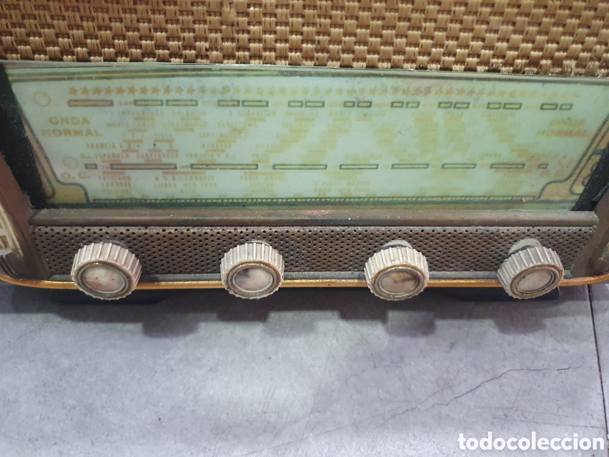 Radios de v&aacute;lvulas: Antigua radio a v&aacute;lvulas. (B) - Foto 3