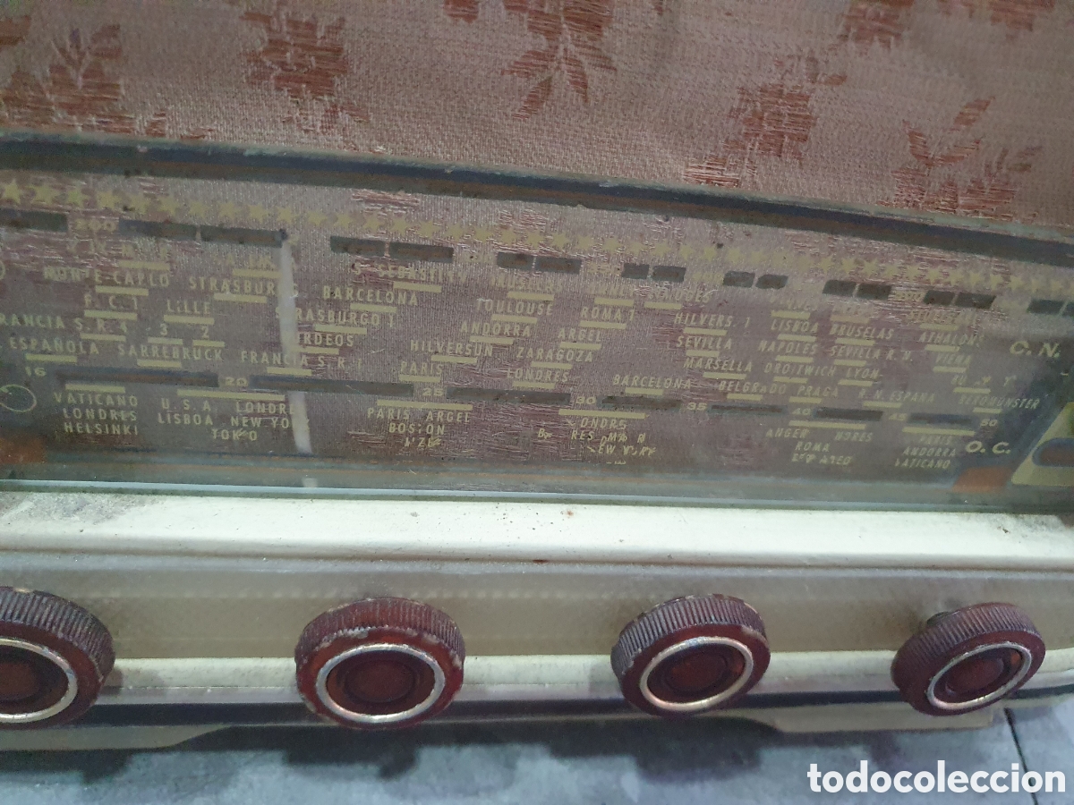 Radios de v&aacute;lvulas: Antigua radio a v&aacute;lvulas. (B) - Foto 2