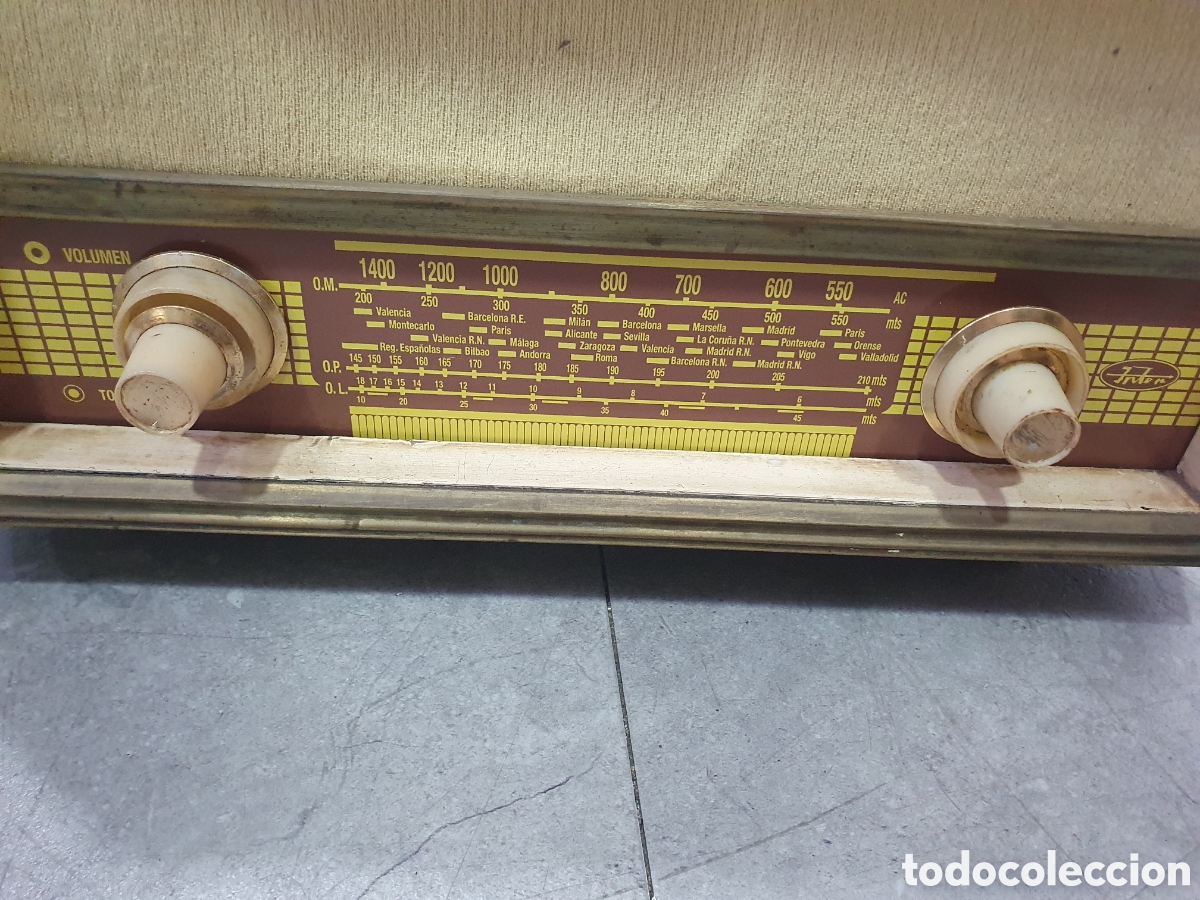 Radios de v&aacute;lvulas: Radio Inter a v&aacute;lvulas. (B) - Foto 4