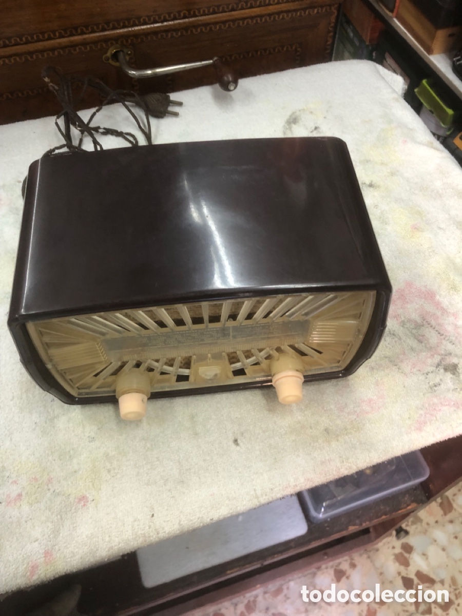 Radios de v&aacute;lvulas: Radio francesa baquelita - Foto 2