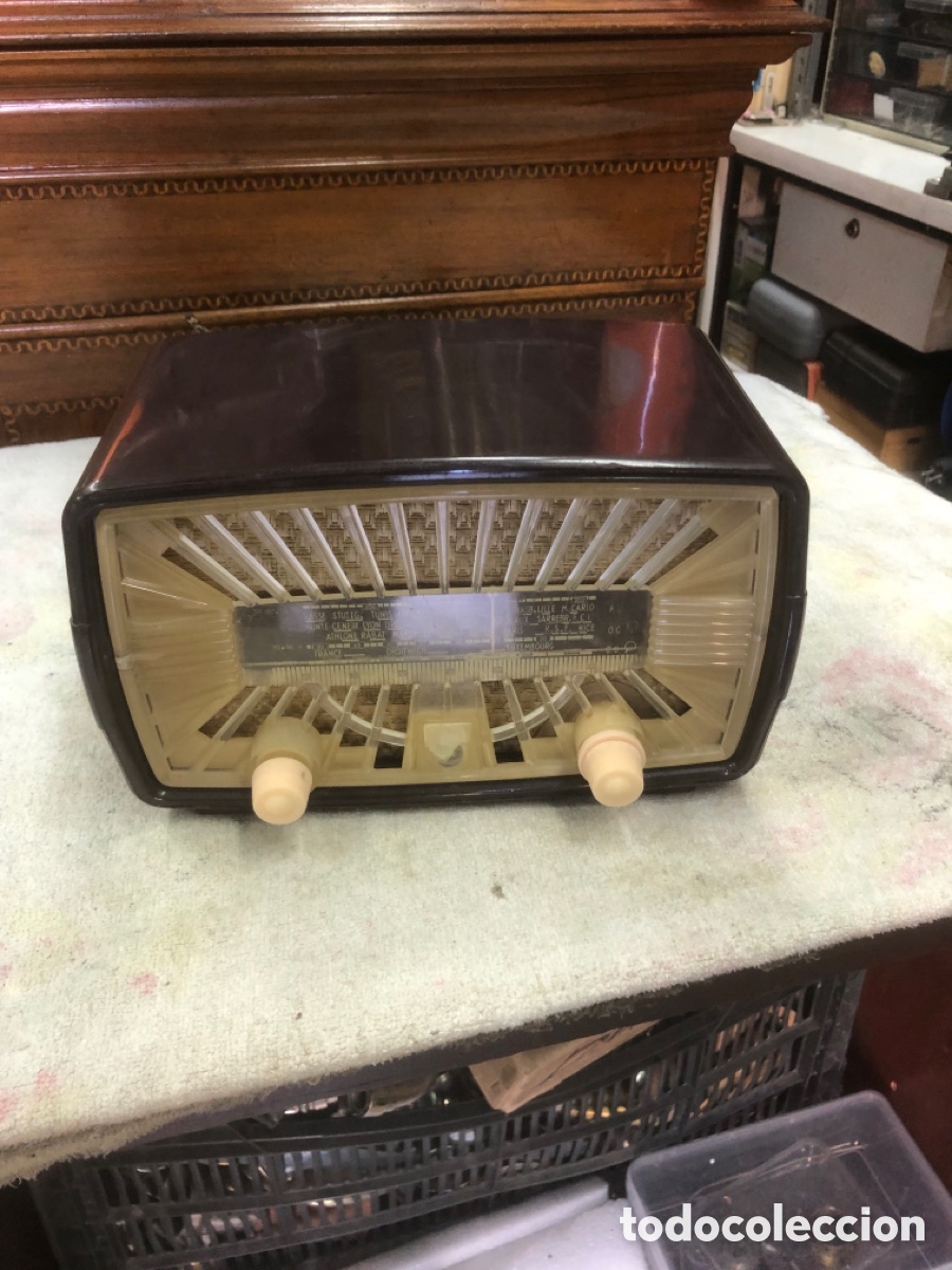 Radios de v&aacute;lvulas: Radio francesa baquelita