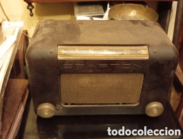 Radios de v&aacute;lvulas: Radio de baquelita a v&aacute;lvulas marca Sparton