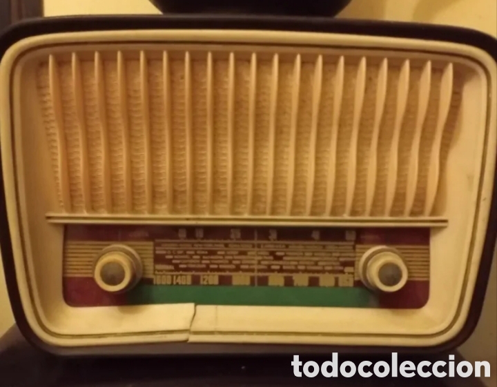 Radios &agrave; lampes: Radio Antigua a V&aacute;lvulas Iberia