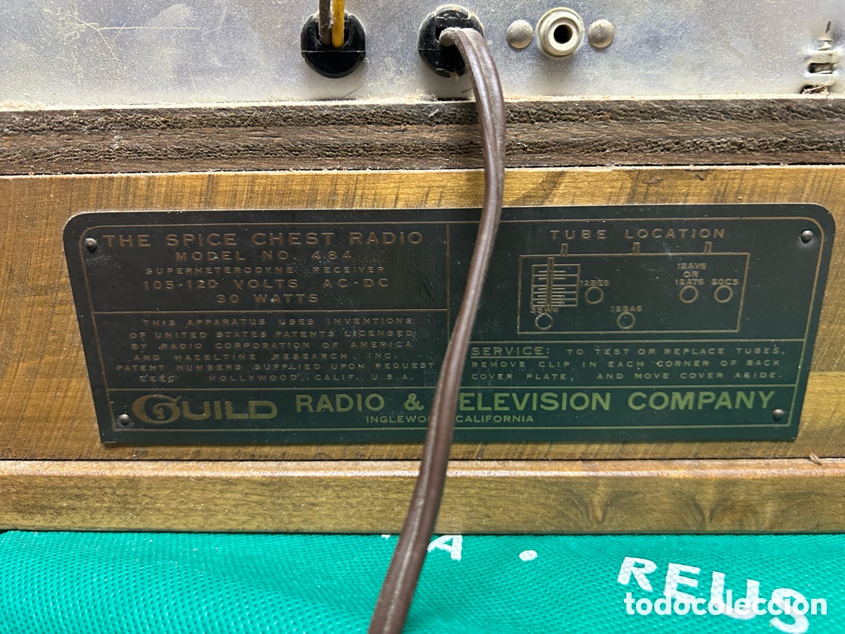 Radios de v&aacute;lvulas: Radio. Guild model 484 spice chest. - Foto 8