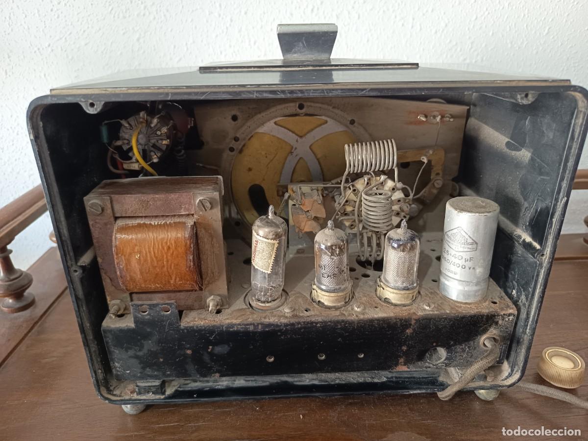 Radios de v&aacute;lvulas: Radio antigua de v&aacute;lvulas - Foto 2