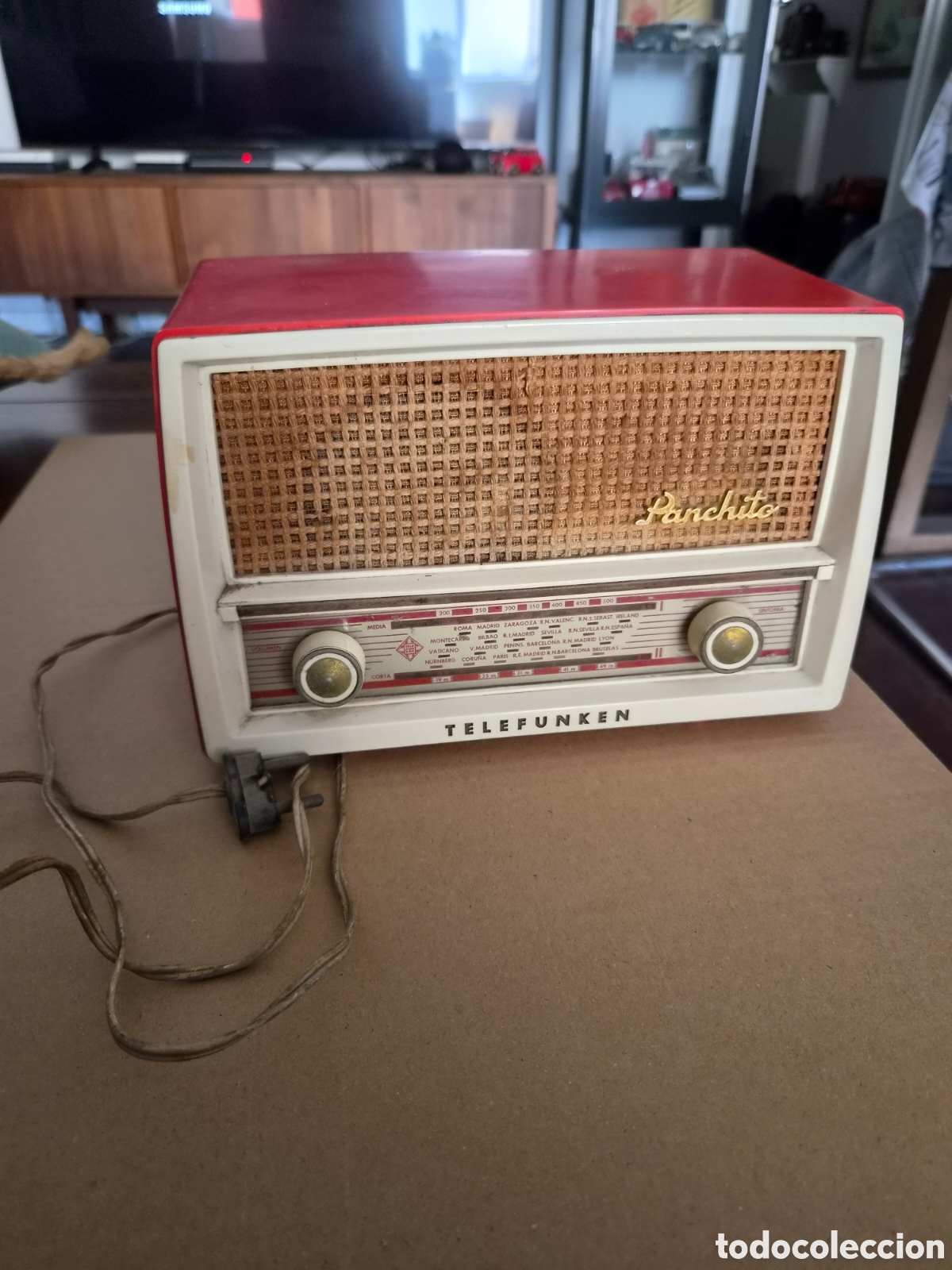 Radios de v&aacute;lvulas: ANTIGUO RADIO TELEFUNKEN PANCHITO U-2215 ORIGINAL COLOR ROJO RARO
