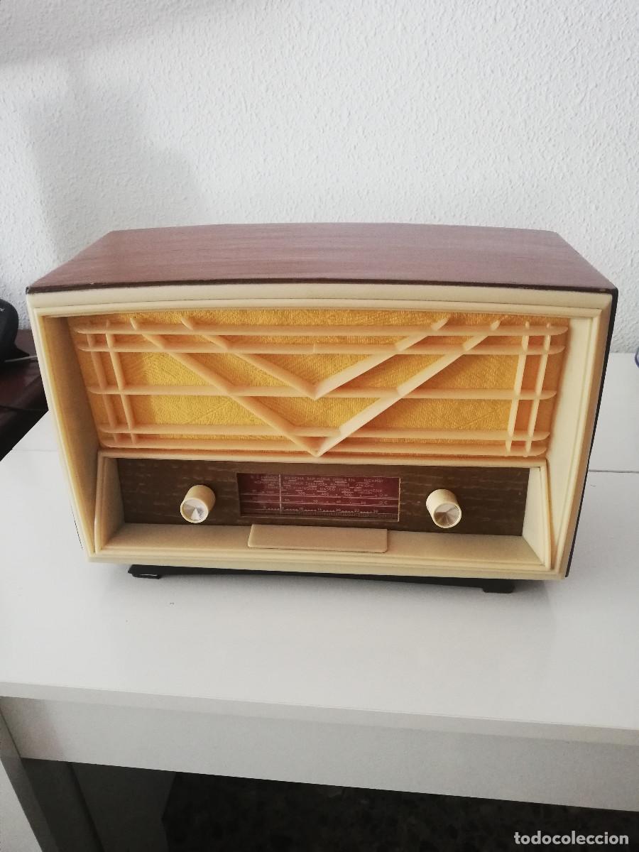 Radios de v&aacute;lvulas: Radio de V&aacute;lvulas, chasis de una Philips