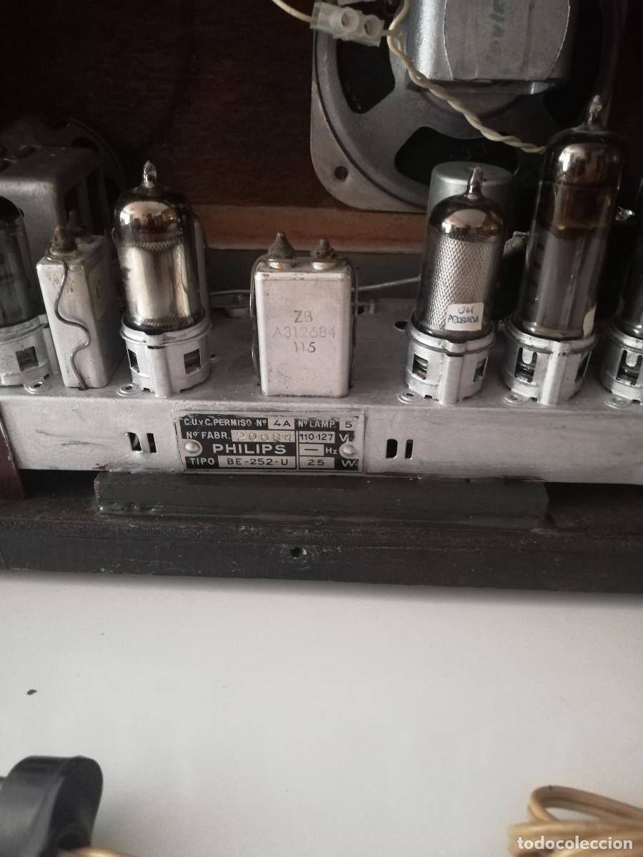 Radios de v&aacute;lvulas: Radio de V&aacute;lvulas, chasis de una Philips - Foto 2