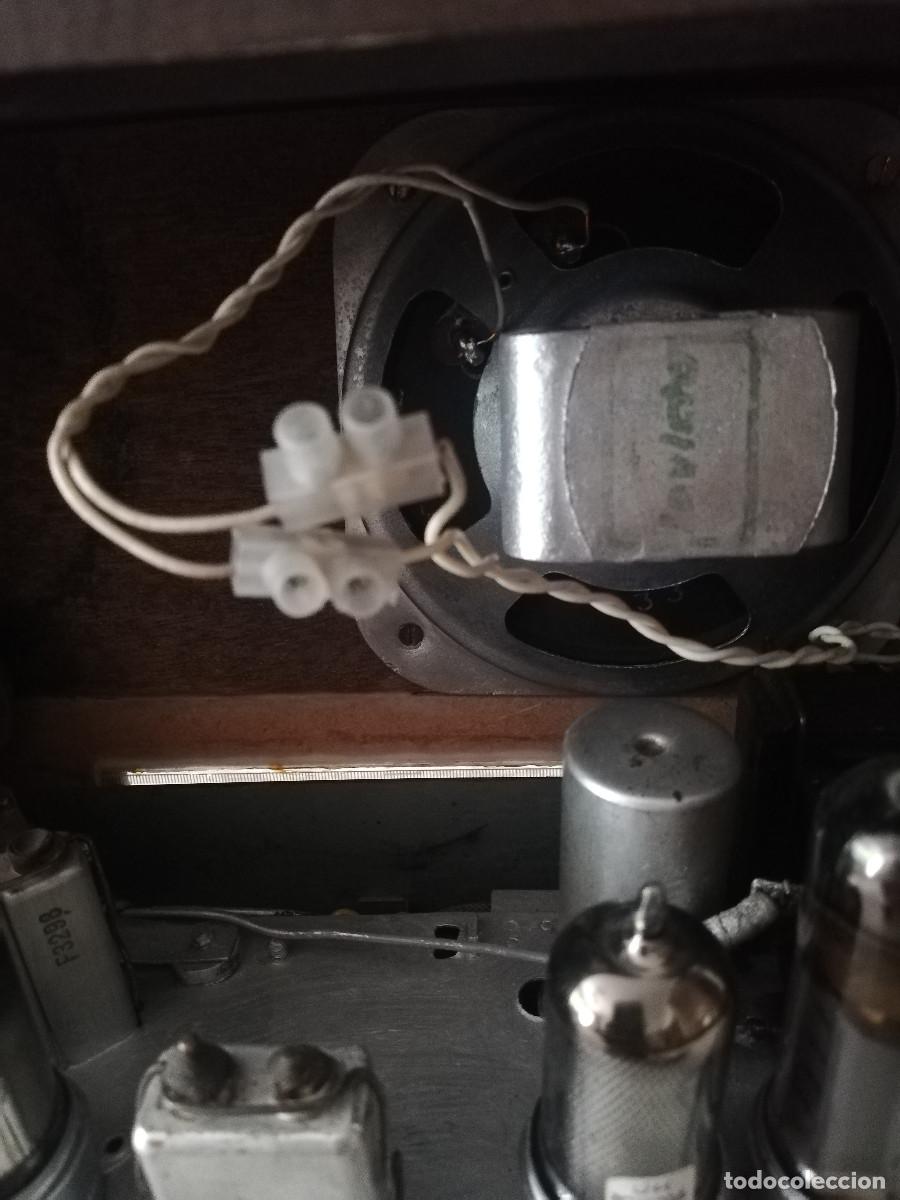 Radios de v&aacute;lvulas: Radio de V&aacute;lvulas, chasis de una Philips - Foto 3