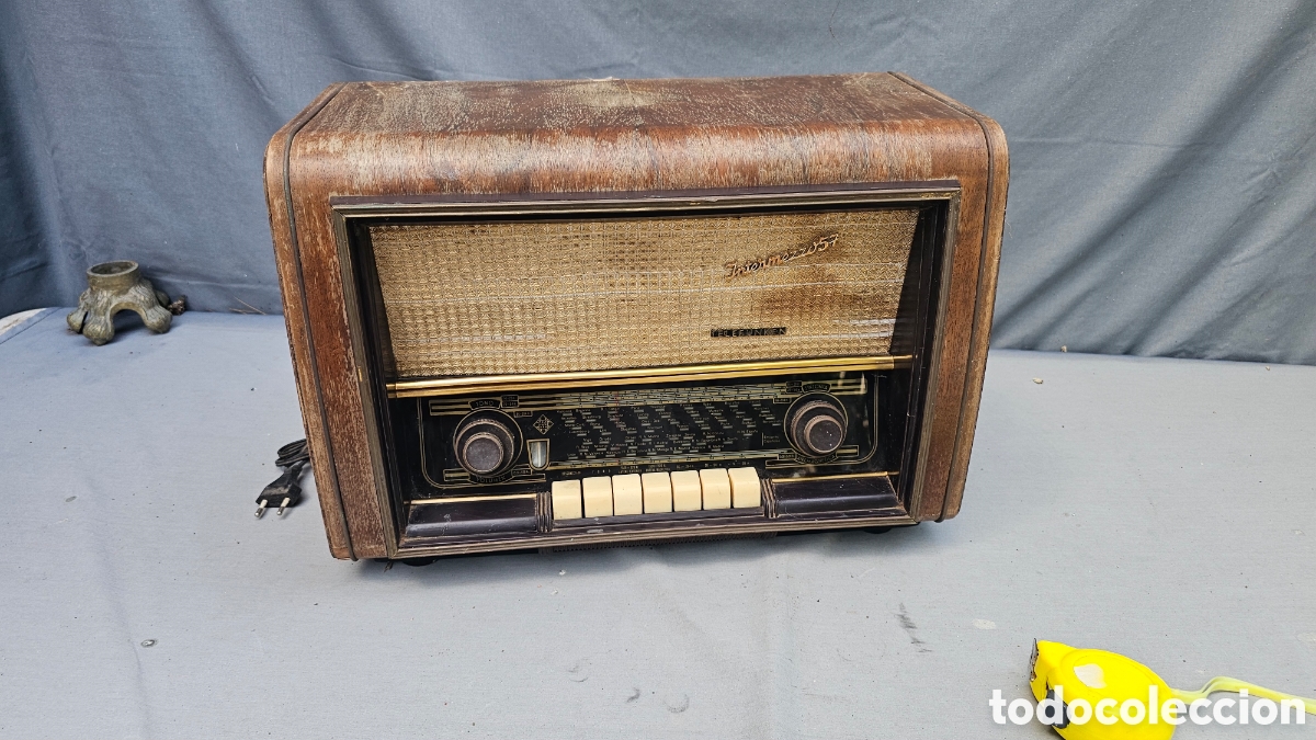 Radios de v&aacute;lvulas: Antigua radio de v&aacute;lvulas Telefunken