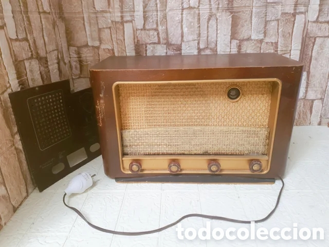 Radios de v&aacute;lvulas: Radio Clarville F66&nbsp;ANTIGUA V&Aacute;LVULAS LAMPARAS MADERA VINTAGE &Eacute;POCA BOT&Oacute;N MANDO BAQUELITA EM34 EZ80