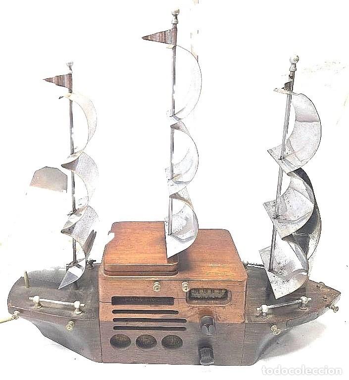 R&aacute;dios de v&aacute;lvulas: antigua radio a valvulas barco Majestic Melody Cruiser a&ntilde;o 1940