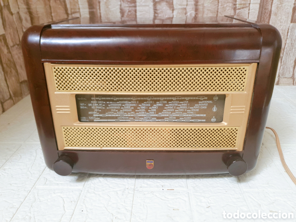 Radios de v&aacute;lvulas: FUNCIONA Radio PHILIPS BF393A BF 393 A BF 393A ANTIGUA V&Aacute;LVULAS BAQUELITA VINTAGE &Eacute;POCA BOT&Oacute;N MANDO