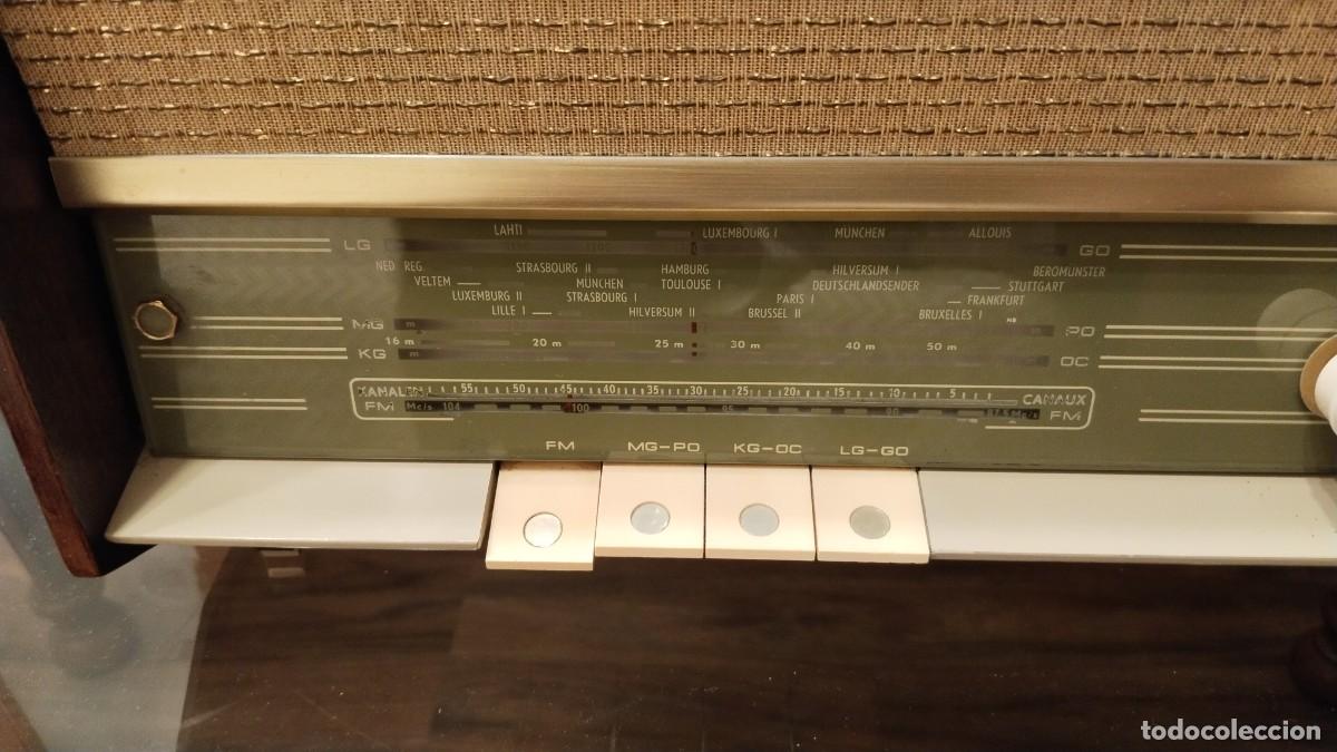 Radios de v&aacute;lvulas: Radio Philips modelo B3x02A/01 - Foto 2