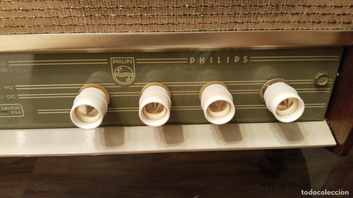 Radios de v&aacute;lvulas: Radio Philips modelo B3x02A/01 - Foto 3