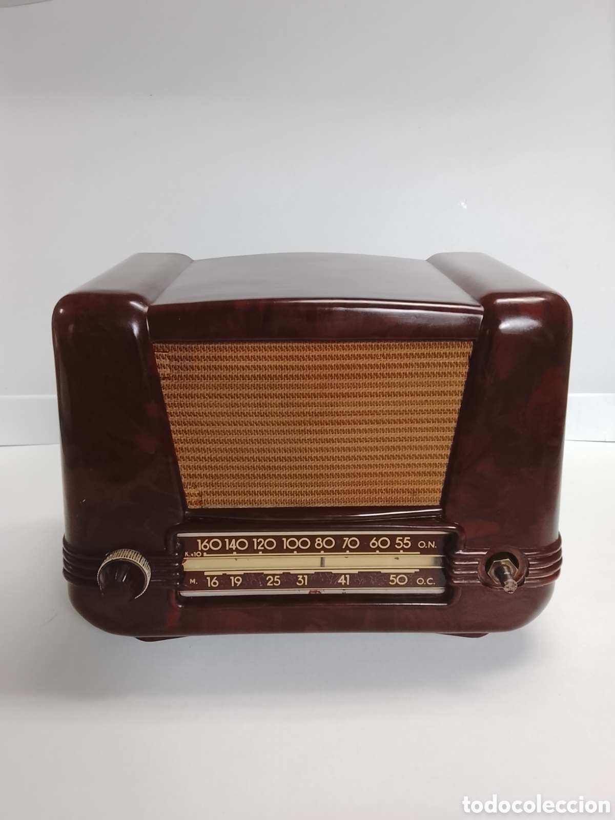Radios de v&aacute;lvulas: Radio de baquelita peque&ntilde;a - Foto 1