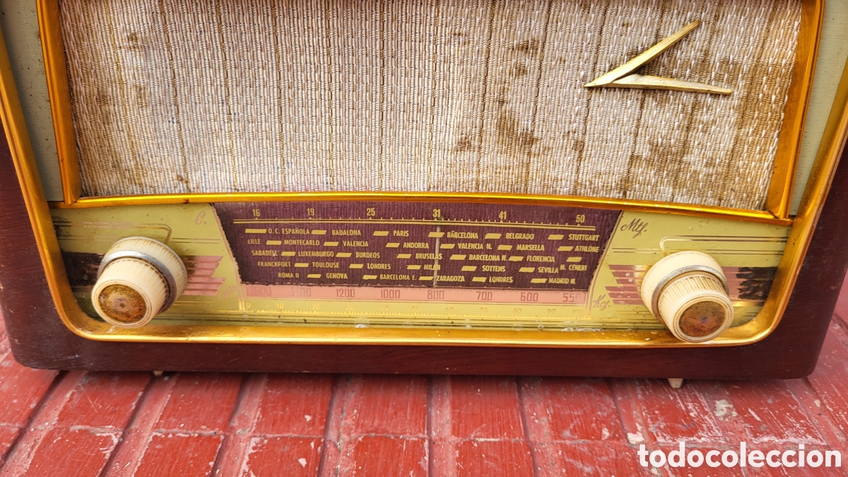 Radios de v&aacute;lvulas: Antigua radio de v&aacute;lvulas - Foto 2
