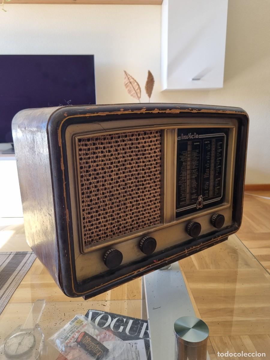 Radios de v&aacute;lvulas: Radio Antigua valvula Invicta - Foto 1