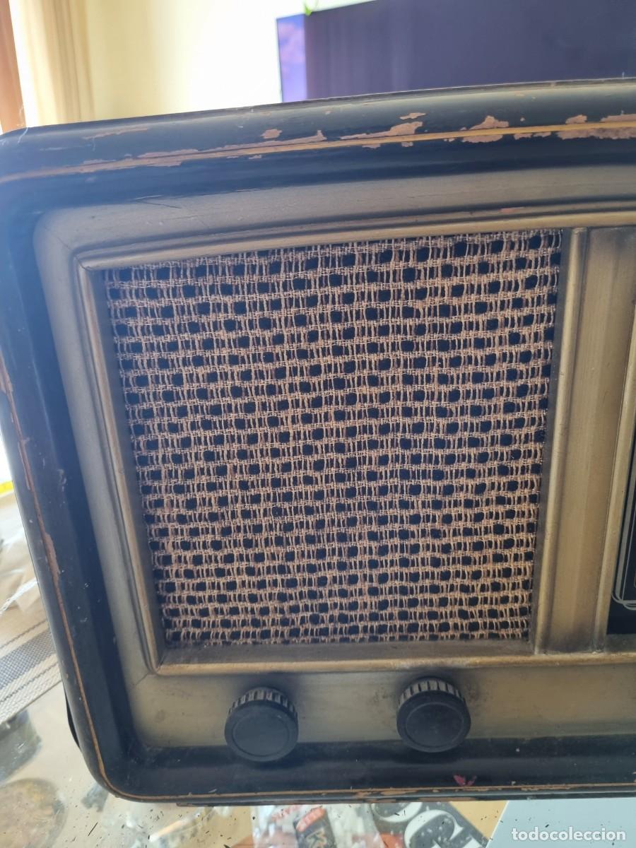 Radios de v&aacute;lvulas: Radio Antigua valvula Invicta - Foto 2