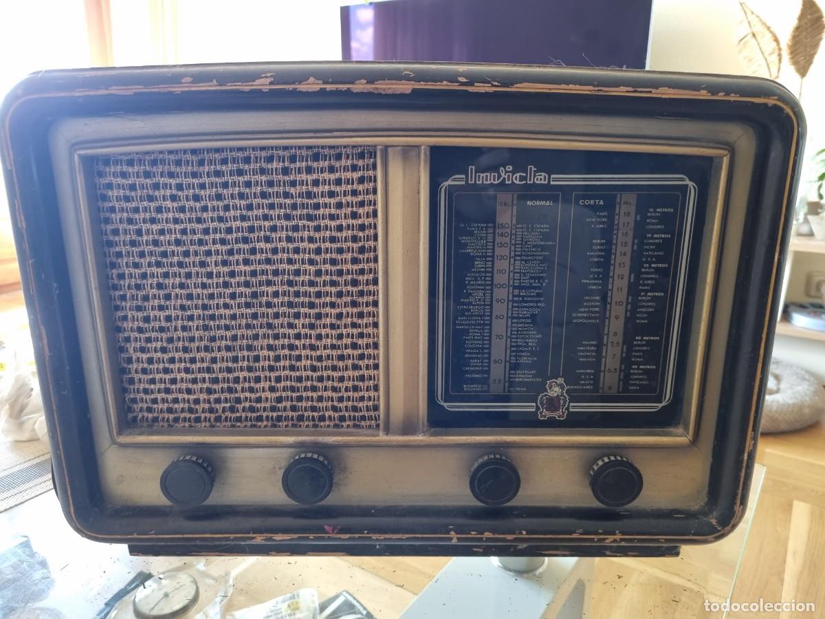 Radios de v&aacute;lvulas: Radio Antigua valvula Invicta - Foto 4