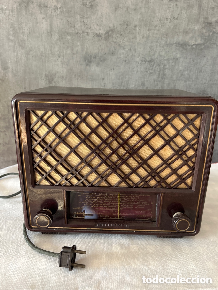 Valve radios: Antigua radio v&aacute;lvulas Telefunken Mozart 754-U. A&ntilde;os 40