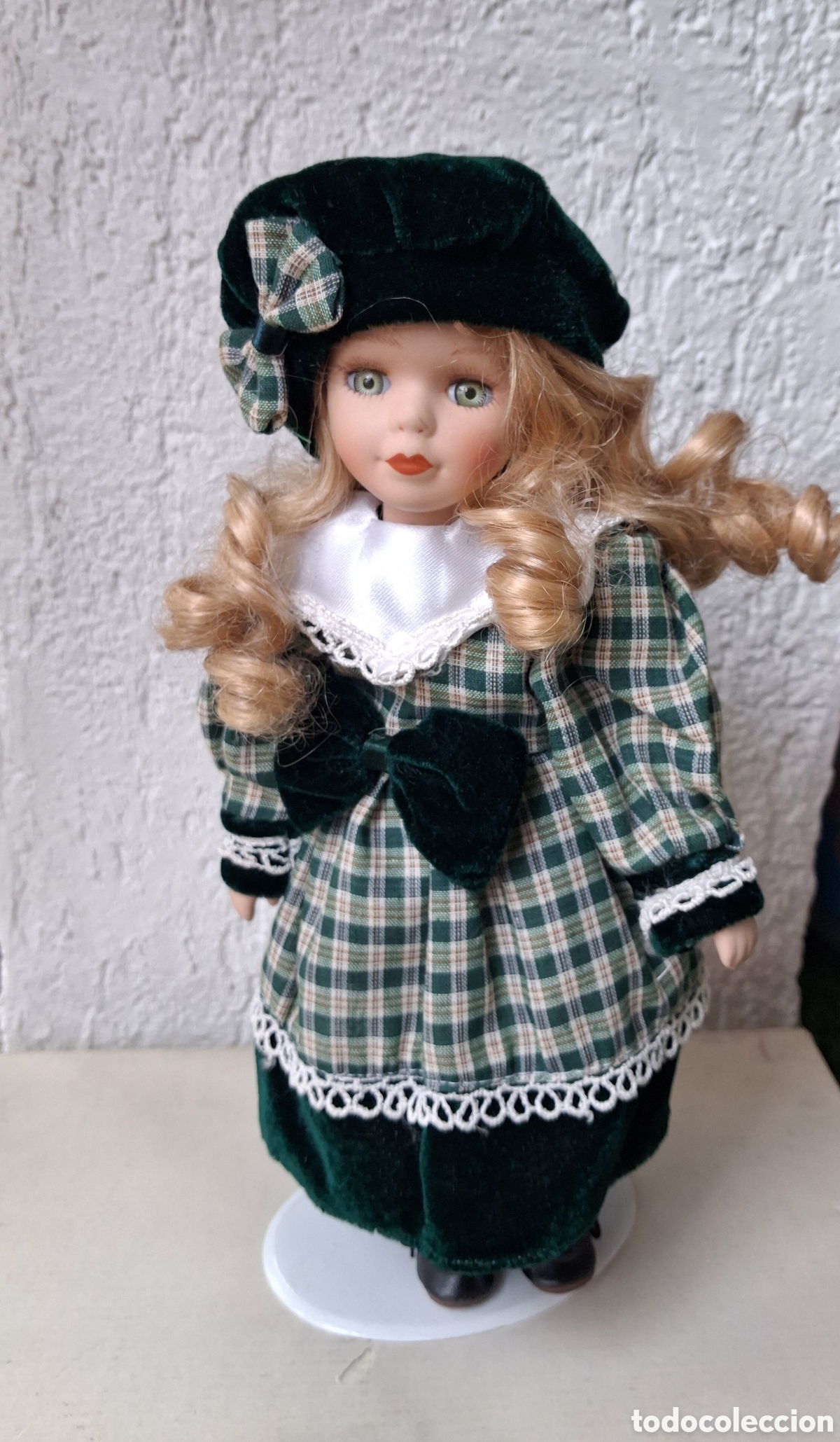 Reediciones Mu&ntilde;ecas Espa&ntilde;olas: Mu&ntilde;eca de porcelana rubia