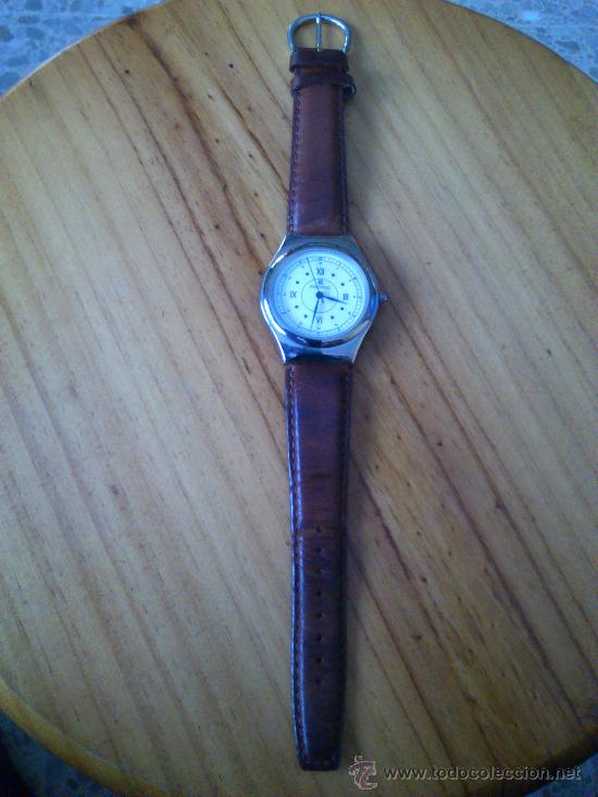 Automatik-Armbanduhren: Reloj De Pulsera De Correa De Piel Marca Pertegaz Regalo De La Caixa Para Sus Clientes.