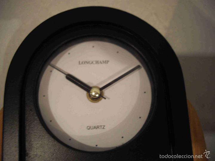 Relojes autom&aacute;ticos: reloj sobremesa madera pendulo - Foto 6
