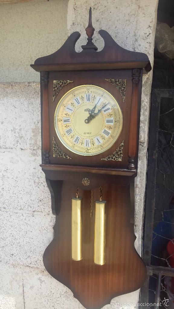 Relojes autom&aacute;ticos: reloj de pared dogma. con soneria, funciona - Foto 1