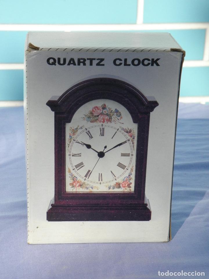 Relojes autom&aacute;ticos: Reloj de estilo cl&aacute;sico a pilas, de 18 cm - Foto 2