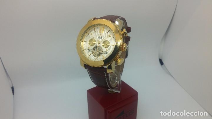 Relojes automáticos: Reloj Skeleton automatico de caballero dorado - Foto 58 - 103809027